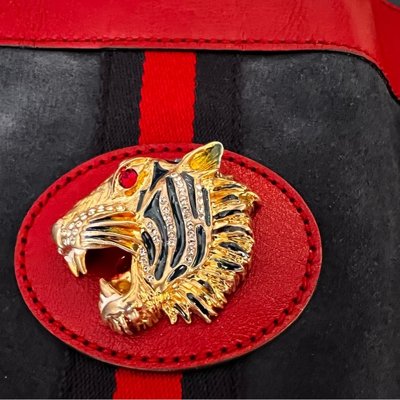 Gucci purse - Picture 4 of 7